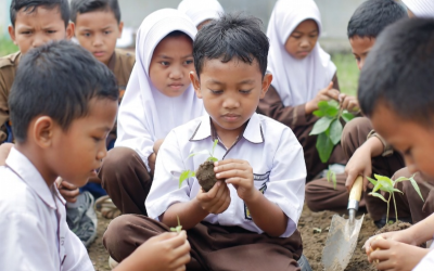 Membangun Generasi Peduli Lingkungan Melalui Pendidikan Islam